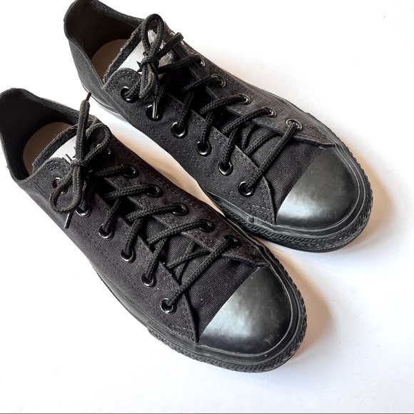 Women’s Converse All Star Chuck Taylor Black Low Top Size 8 Men’s Size 6 - Picture 2 of 9